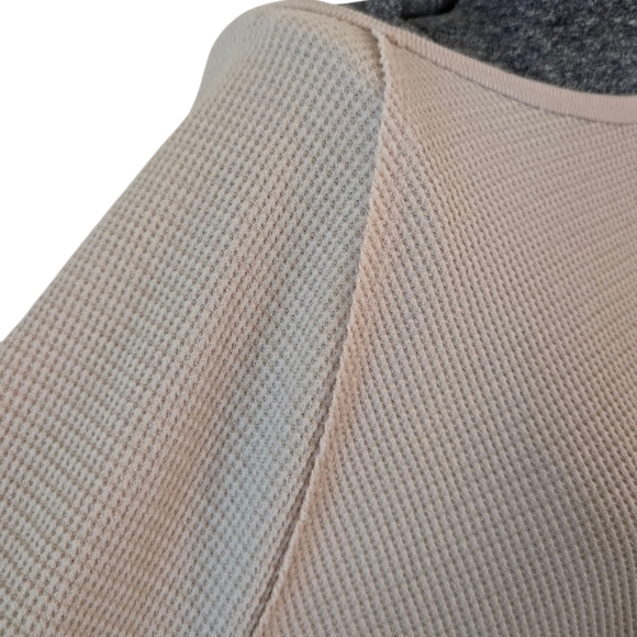 NWT Joy Lab Cream Waffle Knit Thumbhole Top XL - Picture 8 of 13